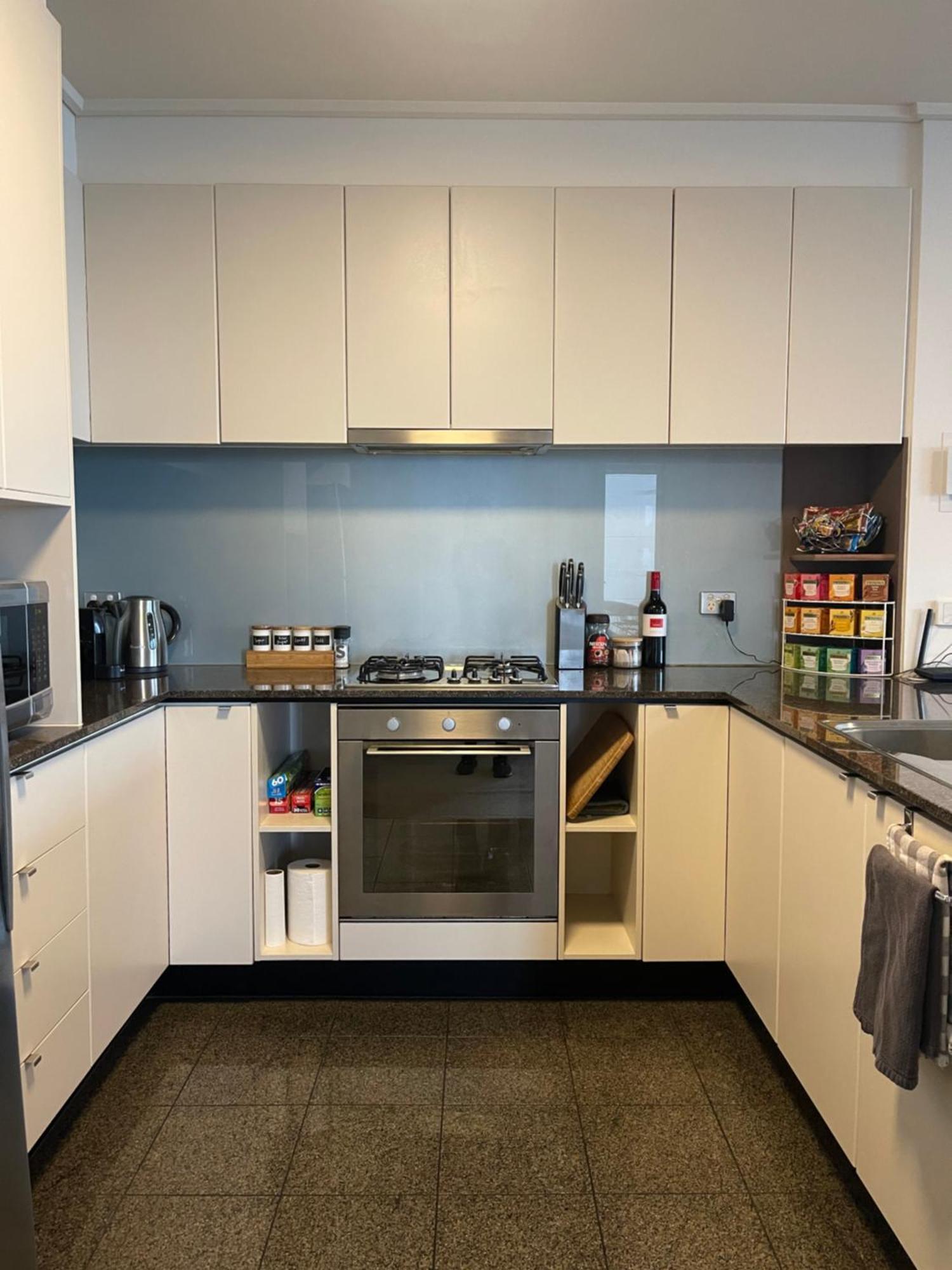 Spacious 3 Bedroom Apartment Southbank — Photos 3